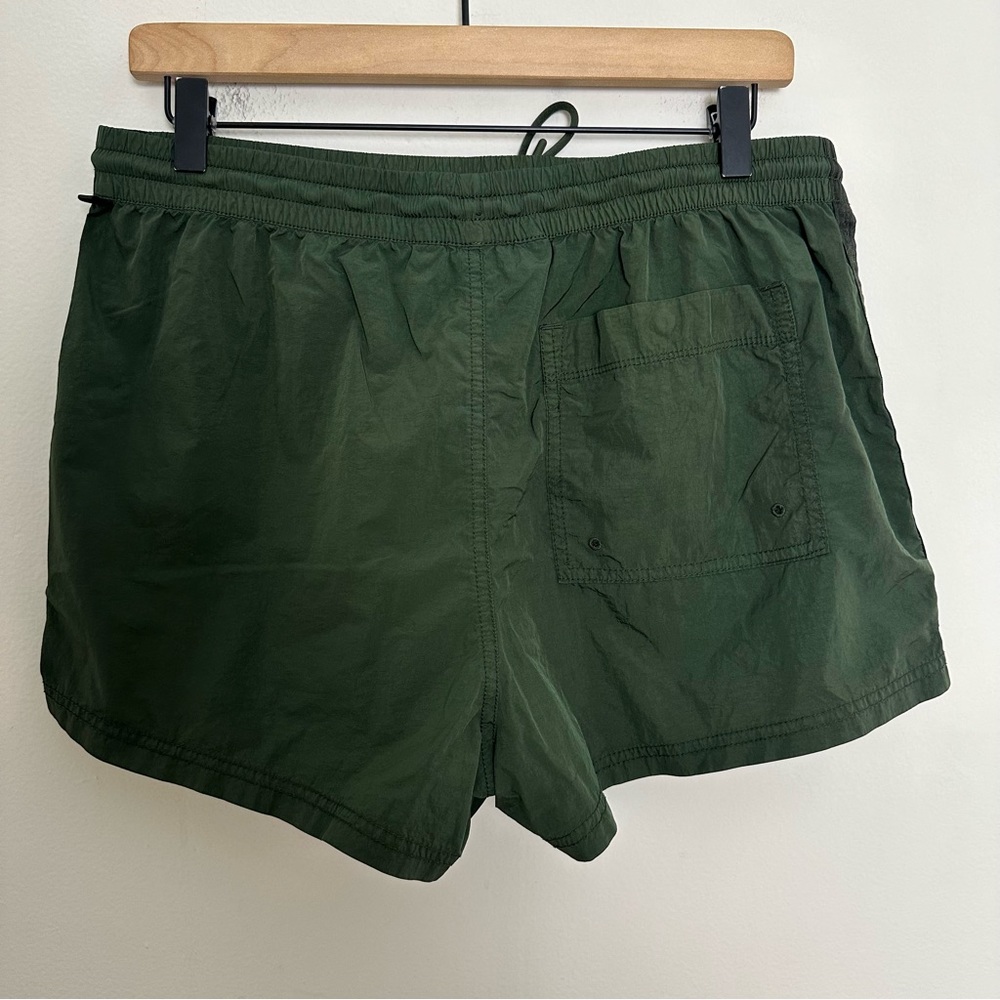 ATHLETA- Expedition Short Tuscan Olive Outdoor Hiking Travel Trail Lightweight - Picture 5 of 9